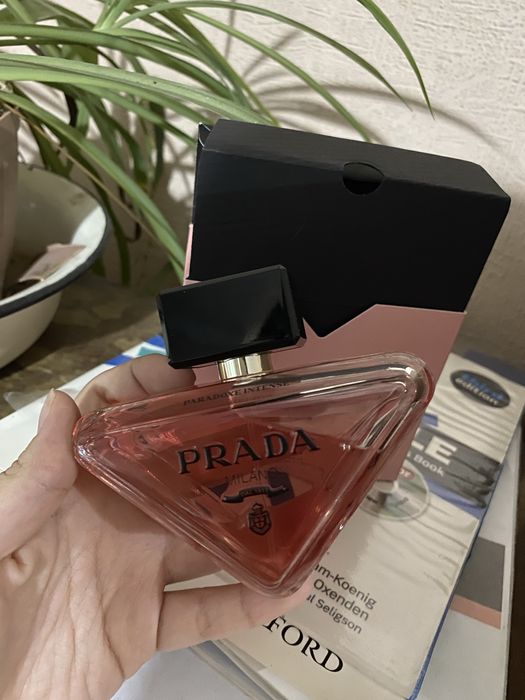 PRADA Paradoxe Intense парфюмированная вода