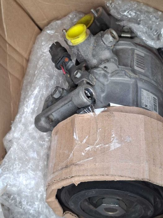 Vând compresor auto BMW seria 1 F20