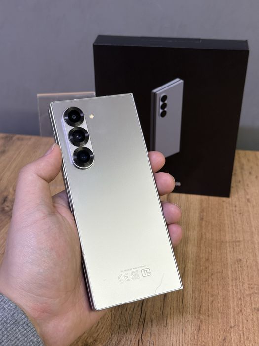 Galaxy Z Fold 256 GB | Mobile Zone