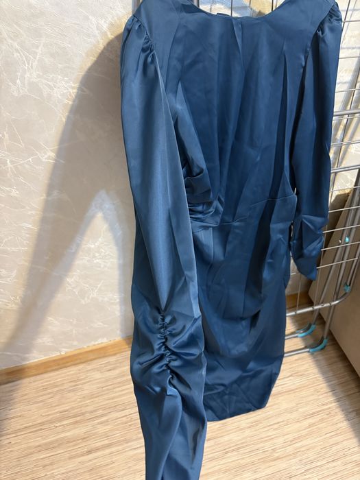 Продам платье  на корпорат либо вечер