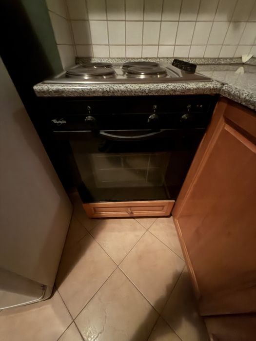 Фурна за вграждане Whirpool