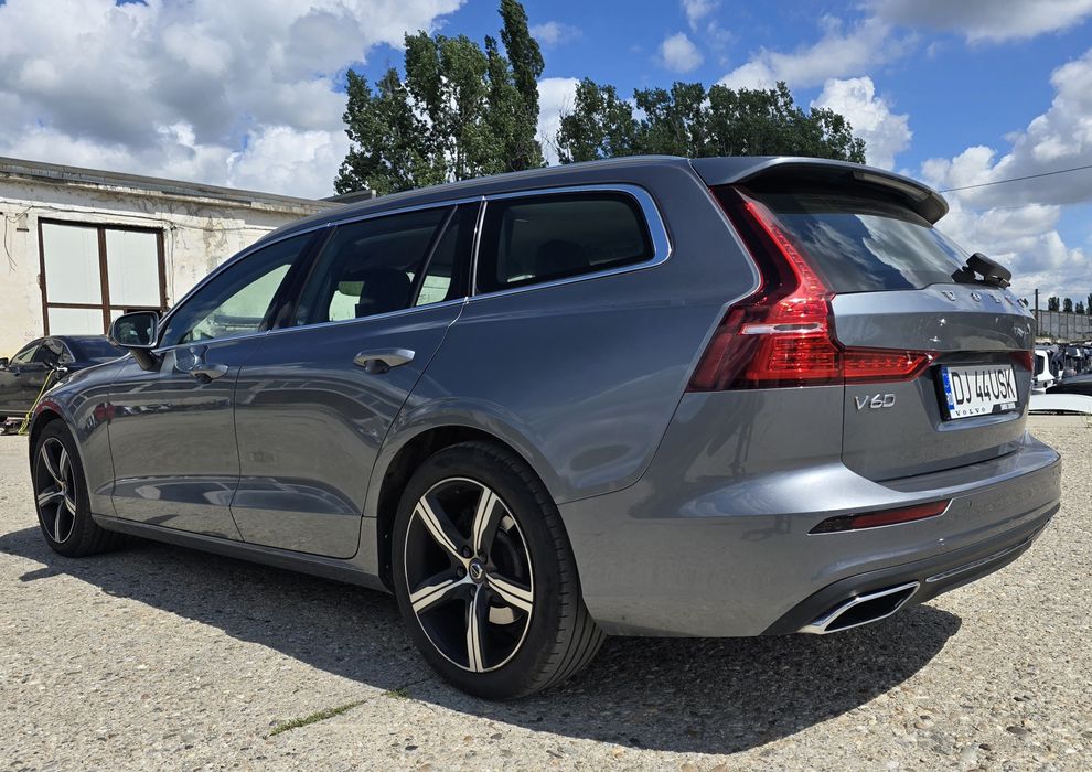 Volvo V60 D3, automat, an .2020