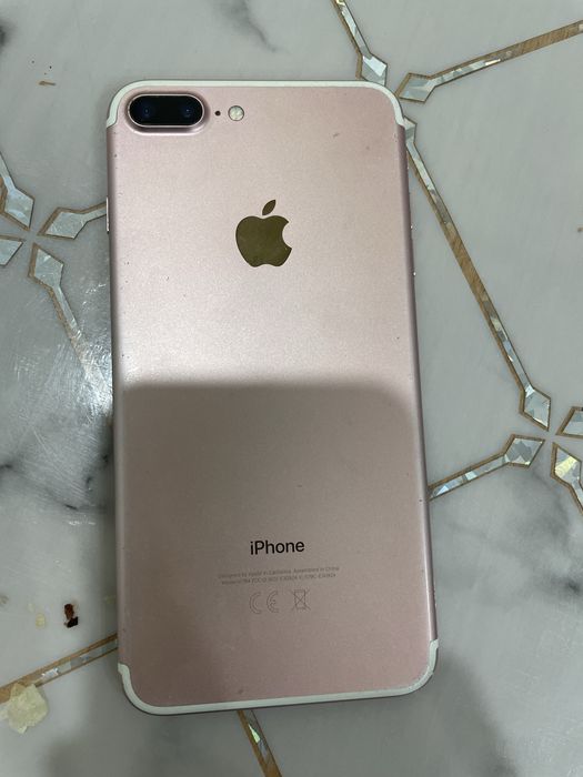 Айфон 7 Plus все работаеть отлично