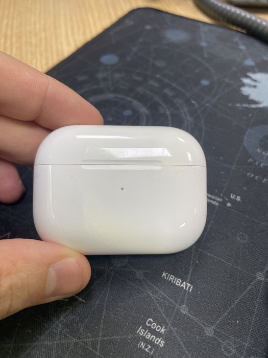 Продам кейс air pods pro 2