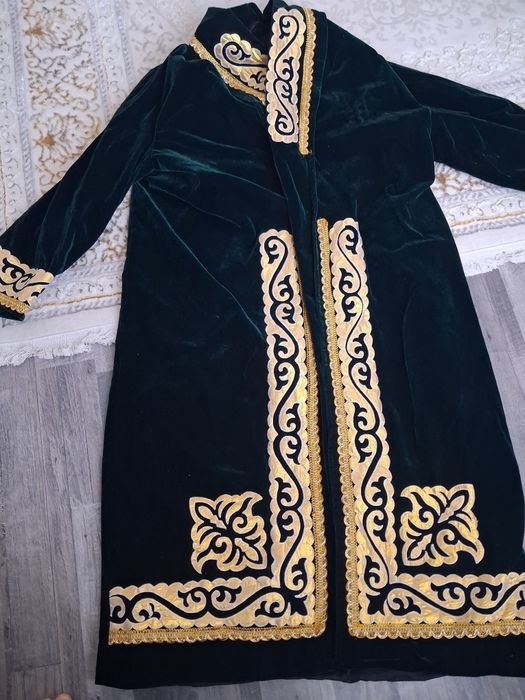 Камзол мужской для праздников