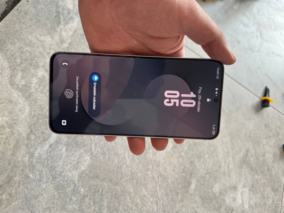 Samsung S 25 fe srochna sotiladi