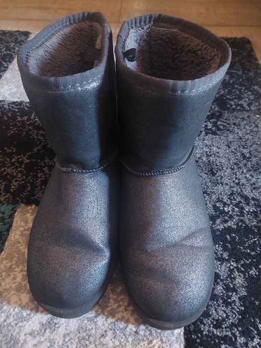 Cizme Ugg gri imblanite