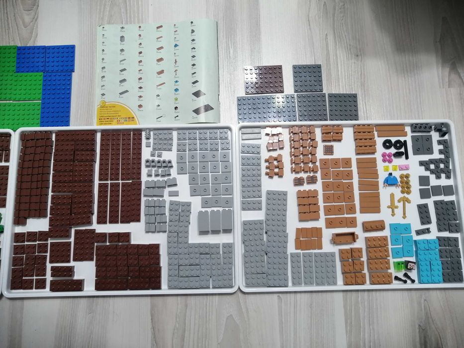 LEGO Minecraft, The Crafting Box 2.0, 21135