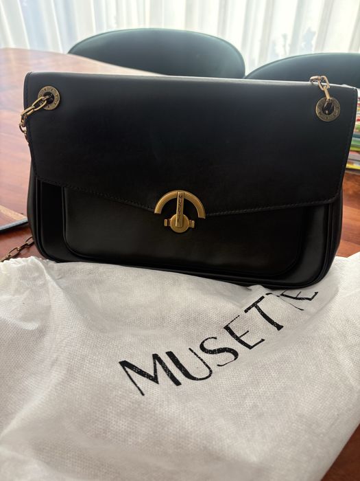 Geanta musette impecabila