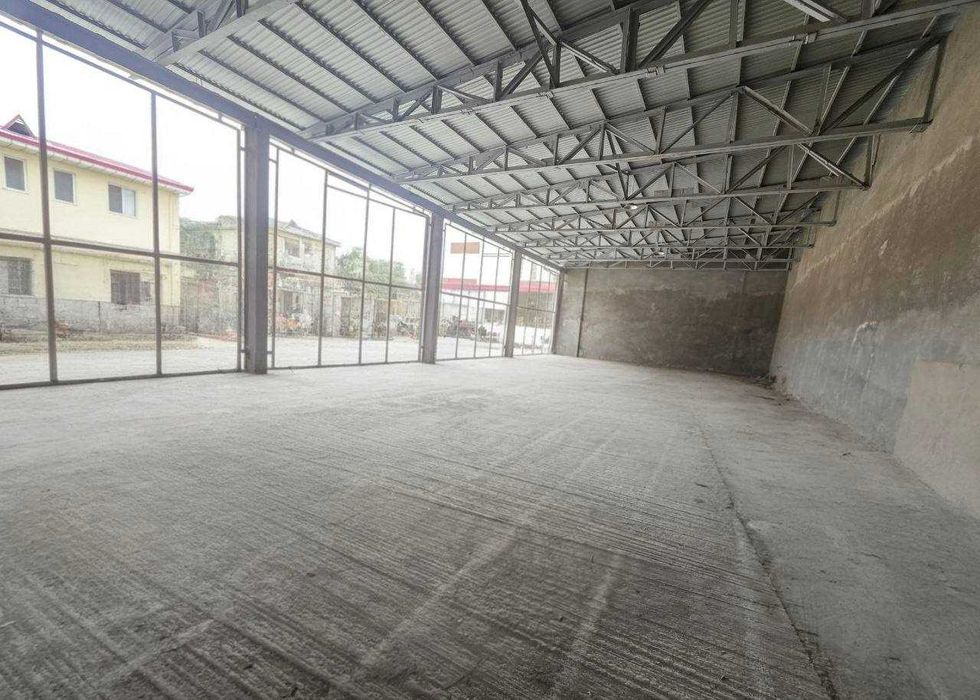 СРОЧНО сдаётся в аренду Нежилой склад (50м2-200м2)