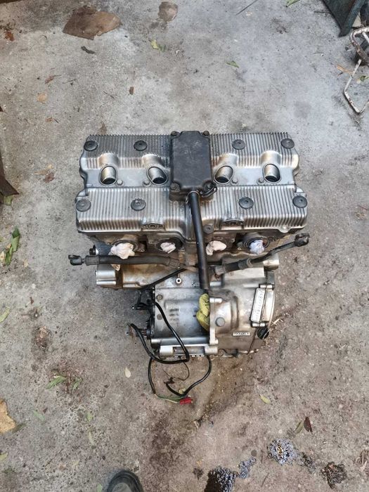 Suzuki gszf600 katana 2001 двигател на части