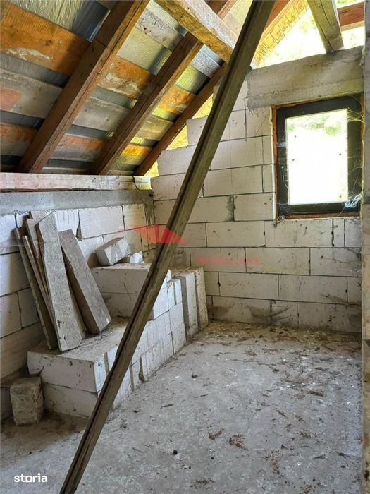 Casa P+E, Tarlisua