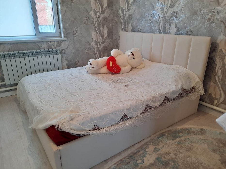 Кровать двухспальная