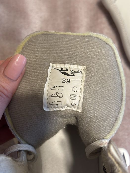 Patine damă din piele naturală, m. 39 – stare impecabilă