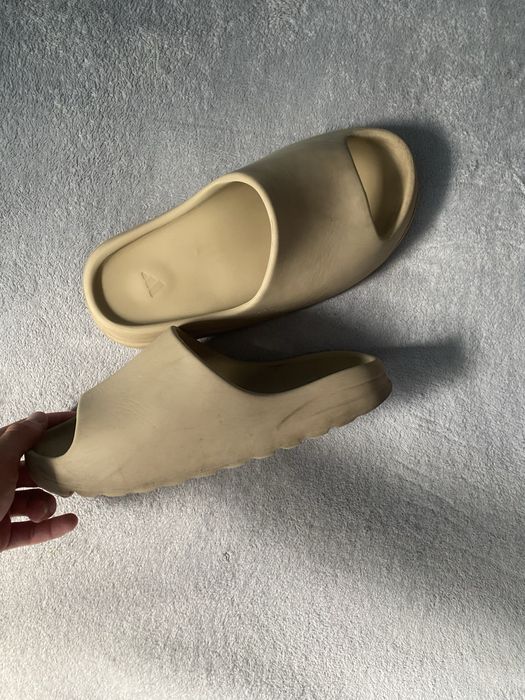 Adidas yeezy slide