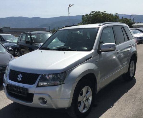 Джип Suzuki Grand Vitara