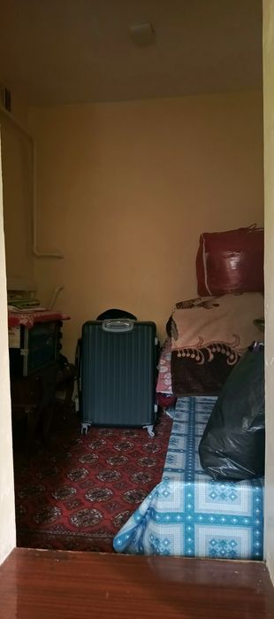 Урганч Шахар сентирда урганч гастроном орка томонида 2 хонали квартира