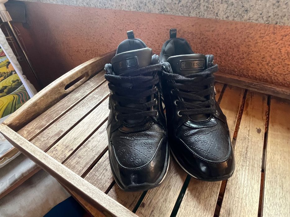 Дамски сникърси  Guess