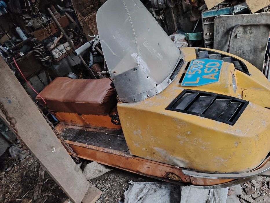 Продается снегоход Буран