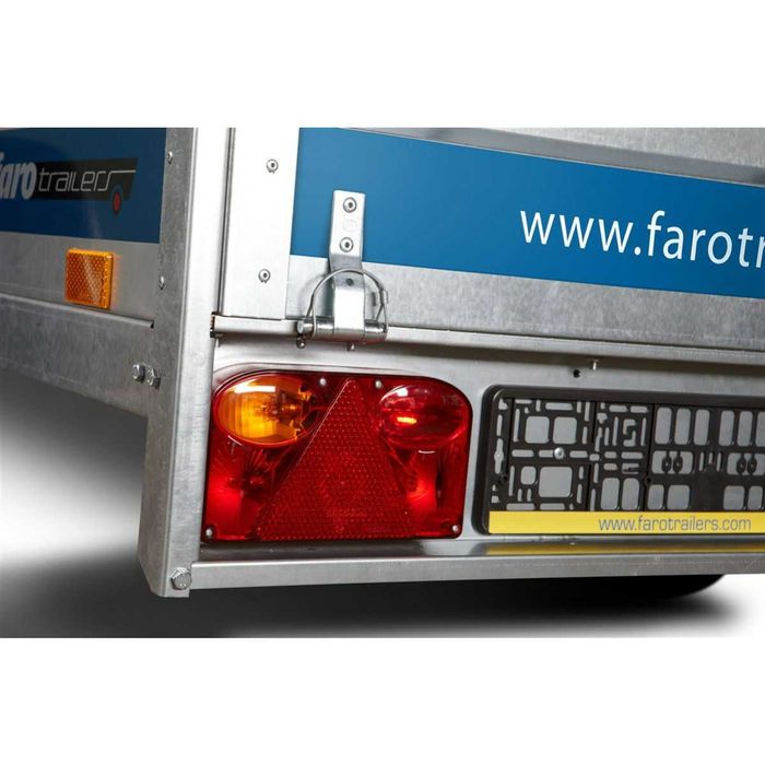 Remorca Marca Faro Pondus cu Prelata dimensiuni utile 205*125*110 cm