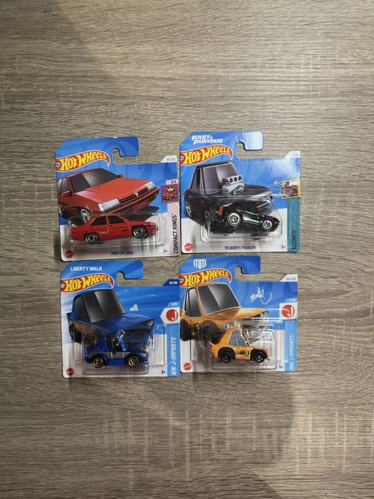 Hotwheels колички