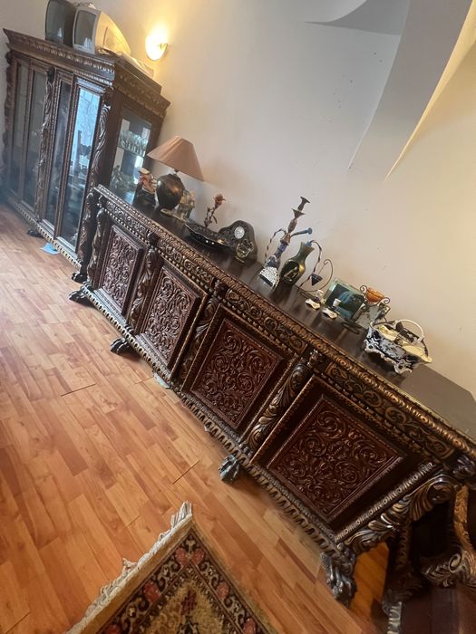 Vând urgent! Mobilă lemn masiv sculptată manual.