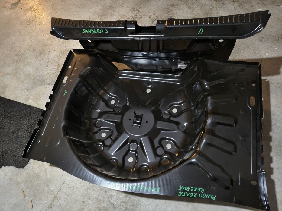 Panou roată de rezervă Dacia Sandero 3