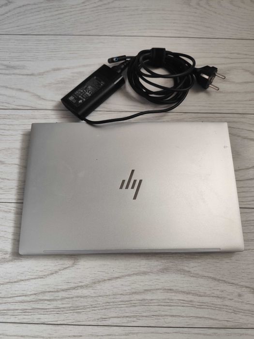 Laptop HP ENVY I3-cu defect ecran.piese