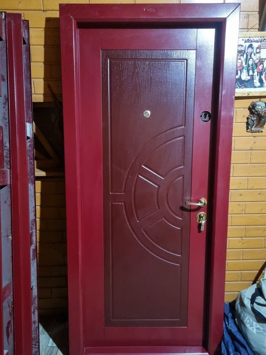 Uși metalice pentru apartament