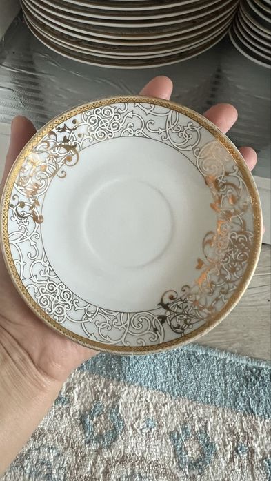 Набор посуды (тарелки и пиалы)