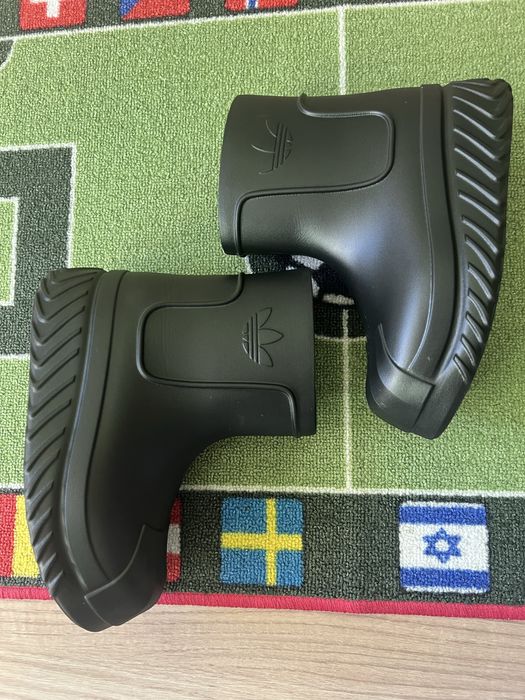 Дамски ботуши Adidas Adifom