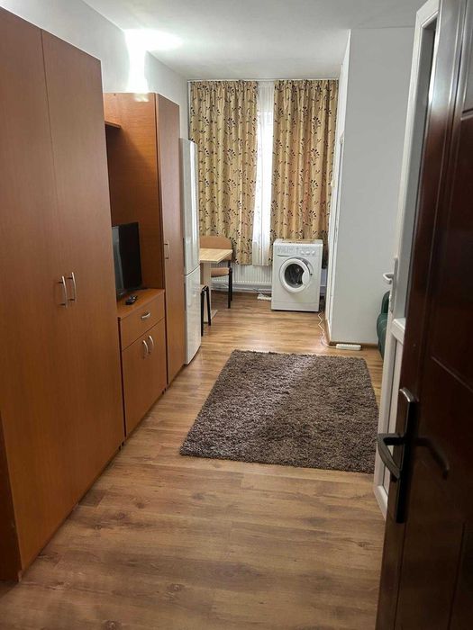 Garsonieră de închiriat