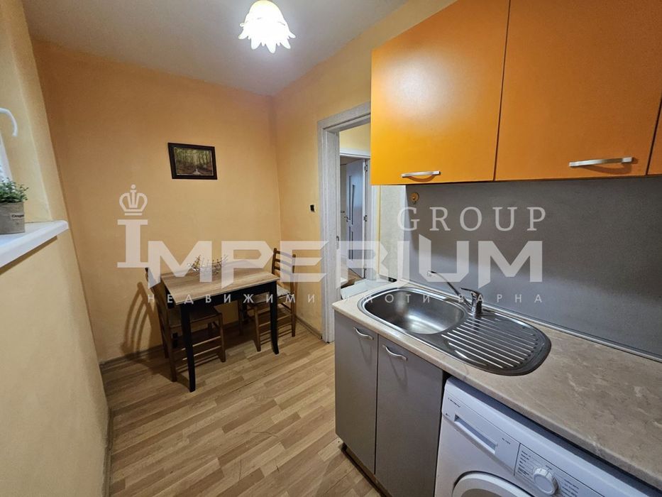 Дава се под наем Двустаен апартамент в Варна, Червен площад - 40 кв.м за 382.5 € - Снимка #2