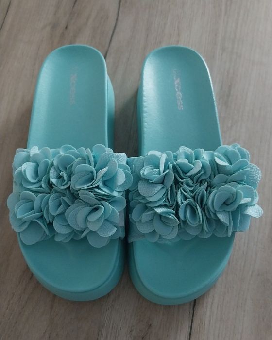 Нови чехли 37 номер