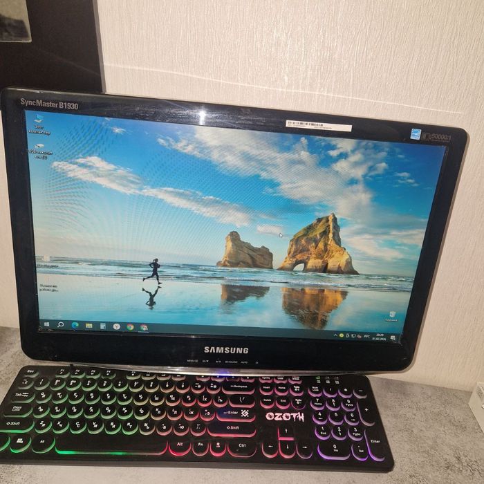 Монитор Самсунг БУ.