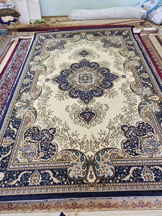 Продаются ковры разных размеров