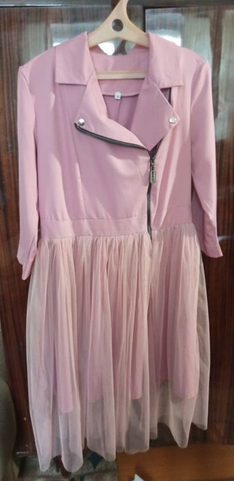 Красивое модное платье