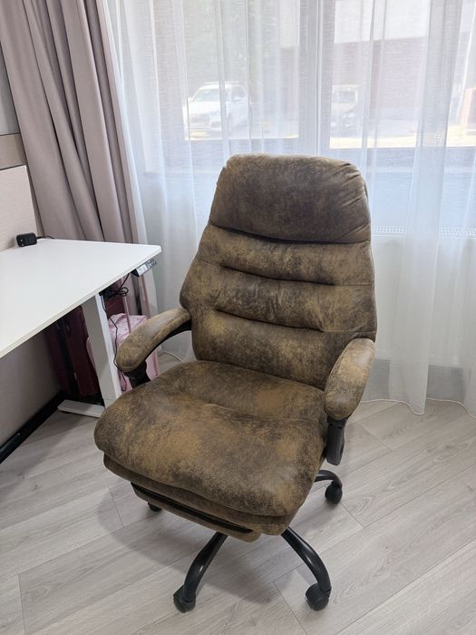 Birou reglabil electric + scaun tapitat de birou