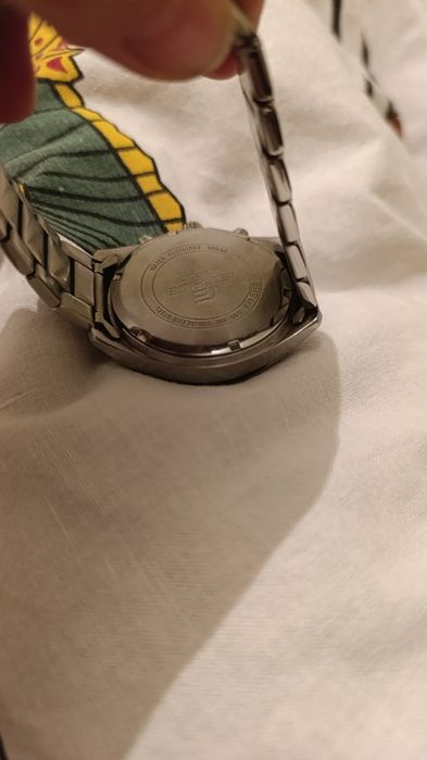 Продам часы в хорошем состоянии