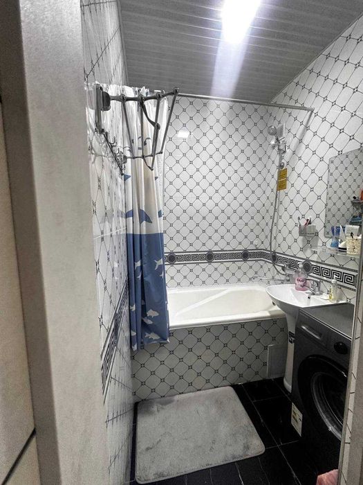 квартира сотилади чилонзор 2 кв 2/2/4 метро мирза улугбек