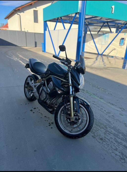 Kawasaki ER-6n (limitat A2) – pregătită de drum!