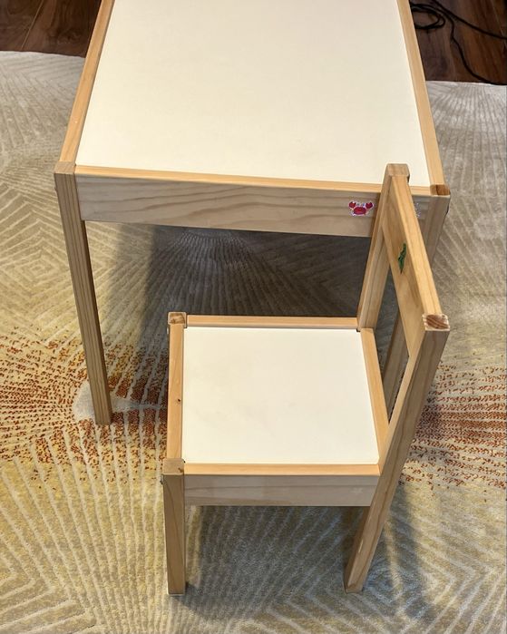 Masa pentru copii +2 scaune Ikea
