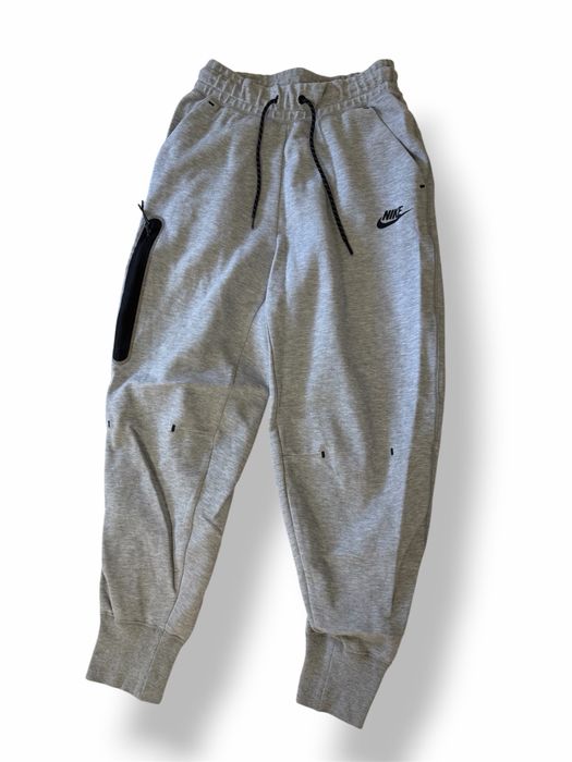 Долнище на анцуг Nike Tech Fleece