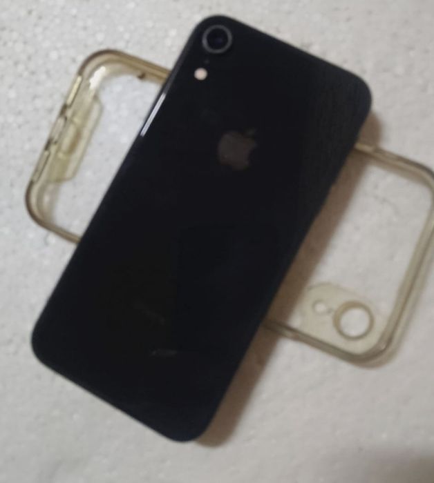 Срочно сегодня в продаже айфон хr 128г