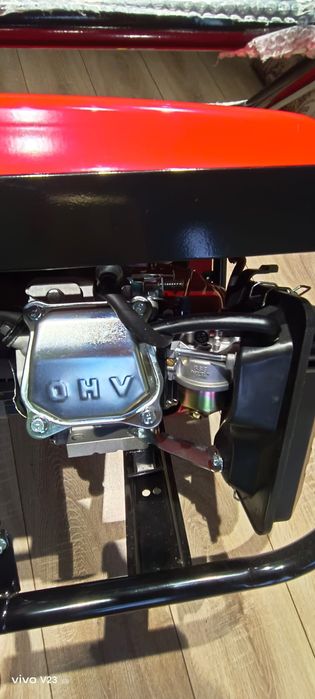 Бензиновый генератор Honda