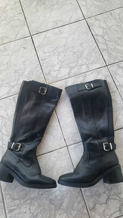 Нови дамски ботуши