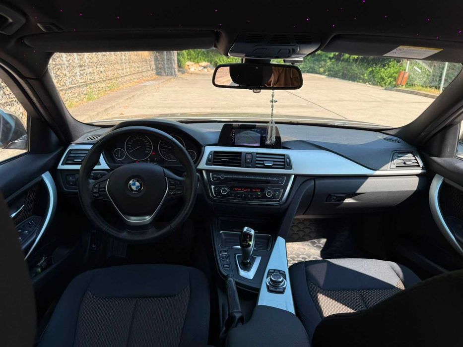 BMW 320i xDrive Luxury Line 2012