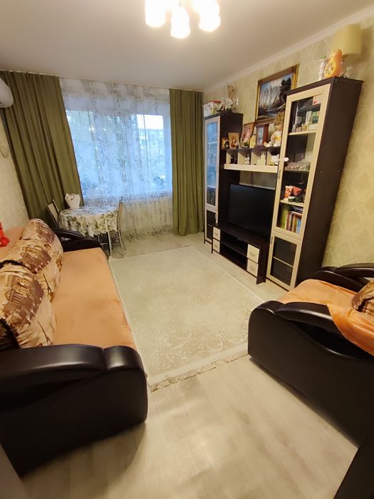 Продается 2-комн (7-78, 1 эт)