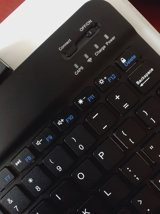 Planshet TABLET PC  + keyboard