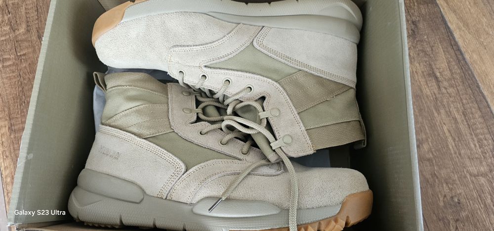 Берцы военные кроссовки